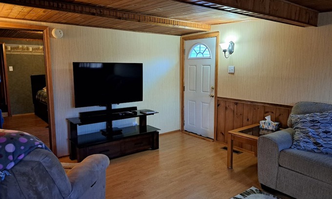 Lowville House | Charming 2-bedroom house just outside of Lowville