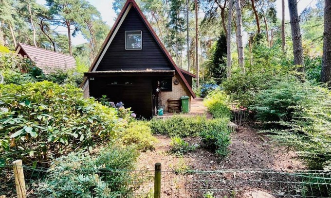 Rekem House | 5-person holiday home, located at the Sonnevijver in Rekem.