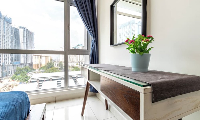 Bandar Tun Razak Apartment | Sleeps 6 New Bukit Jalil Fiber Long Short Stay