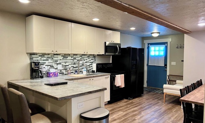 West Jordan Apartment | Cozy In West Jordan: SLC Destination