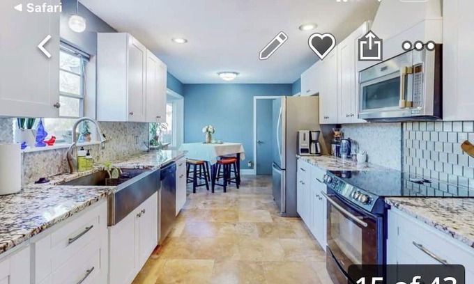 South Tulsa House | Spacious 5-bedroom 3 bath 8 beds centrally located