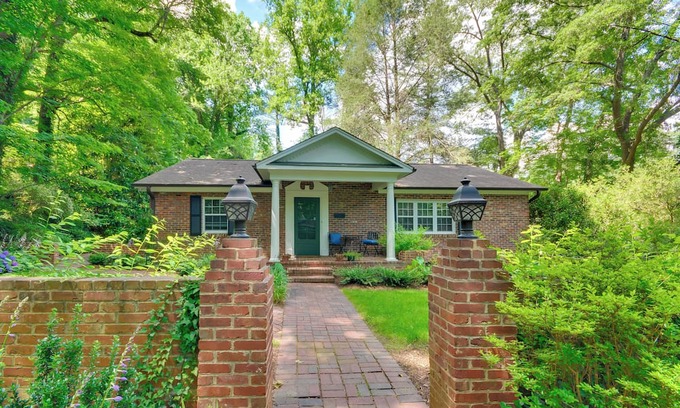 Winston - Salem Cottage | Charming Cottage - Near Wake Forest!