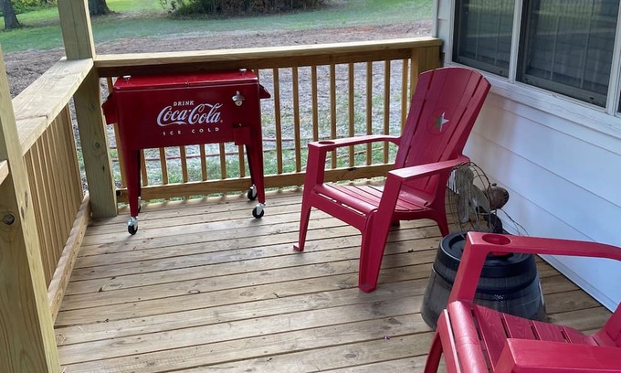 Enterprise Other | Cozy farmhouse near Fort Novosel sleeps 4, with full kitchen, laundry, & Wi-Fi