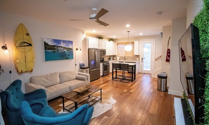 Dawson House | SoCo House - Huge rooftop deck PRIME Location