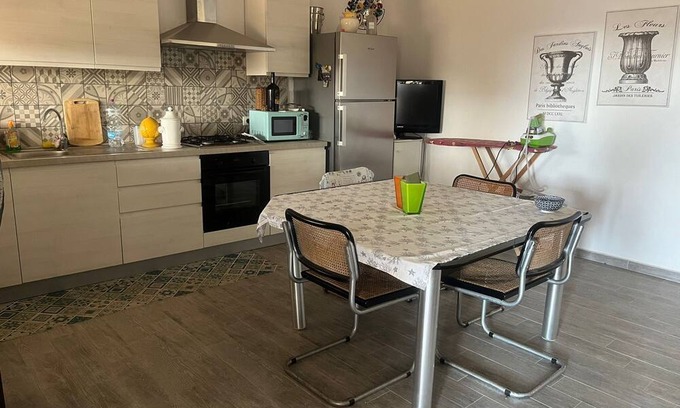 Marsala House | Holiday Home 'Villa Settimo' with Private Terrace, Private Garden and Air Conditioning