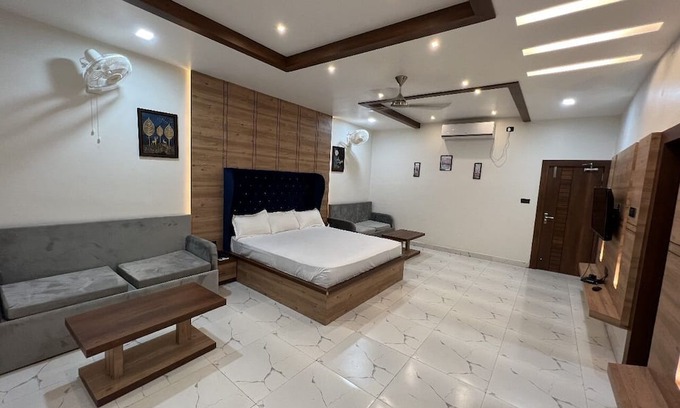 Hazaribagh Hotel | Saini Hotel