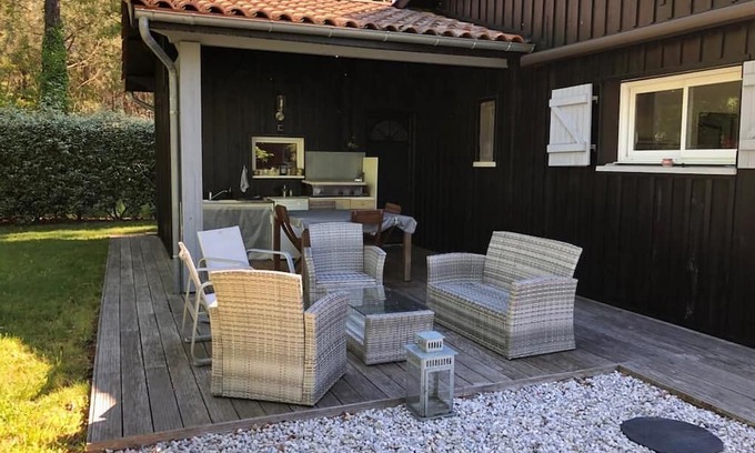 Taussat House | Vrbo Property