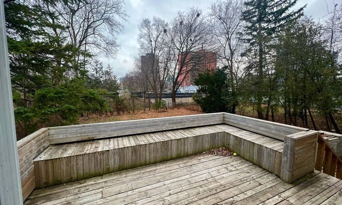 Newtonbrook House | Private and spacious room in Toronto