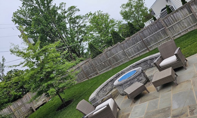 Belle Haven House | Escape to Tranquility: Rent a Room in Our Cozy Retreat House"