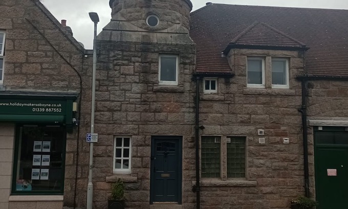 Aboyne Cottage | Historical Cottage Royal Deeside Aboyne Abdnshire