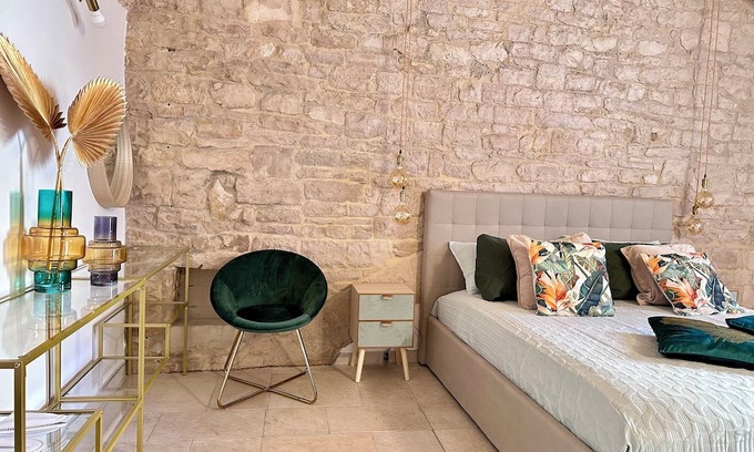 Bisceglie Apartment | Vrbo Property