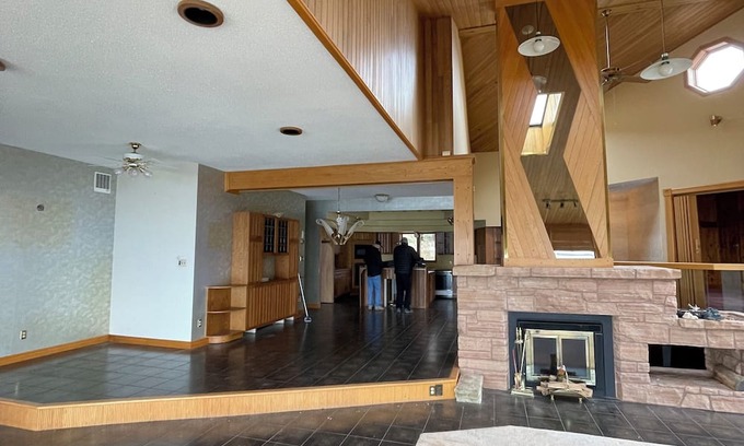 Algoma District House | Waterfront house for rent in Algoma Mills on the North Channel of Lake Huron.