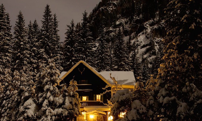 Bad Gastein Ski Chalet | Zauberhaftes Berghaus Marienstein im Herzen der Hohen Tauern