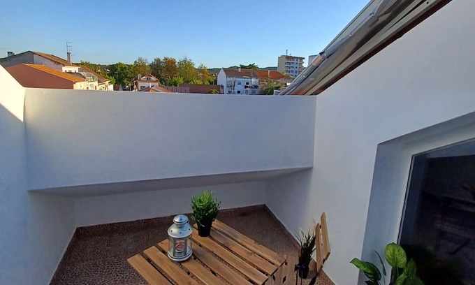 Grandola Apartment | Apartment 'A L Encanto' with Private Terrace and Wi-Fi