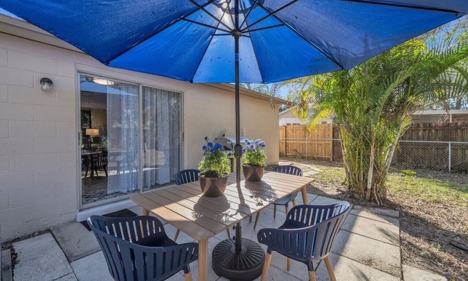 Seffner Community Alliance House | 355A) 3BR Modern home sleeps 6!
