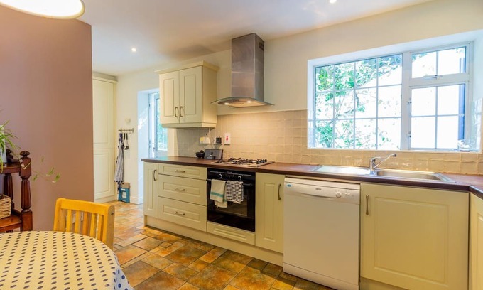 Dublin House | GuestReady - Charming House in East Wall