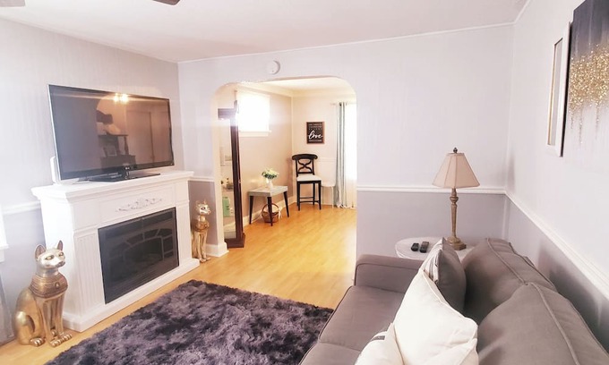 Indianapolis House | 2 Bedroom Centrally Located, Minutes From Downtown Indy!