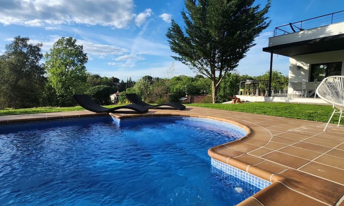 Caldes de Malavella House | Villa Caldes de Malavella, 4 bedrooms, 8 persons