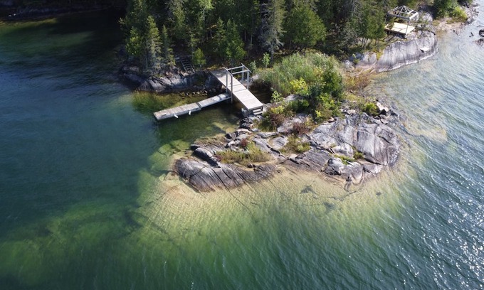 Sainte-Therese-de-la-Gatineau Cottage | LAKEFRONT COTTAGE FOR RENT - Private, Roddick Lake, 4 bed rooms, Scenic