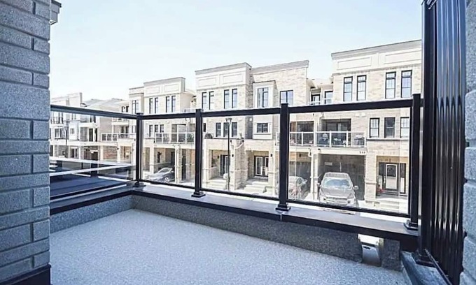 Bowmanville House | Newly built Bright & Cosy Townhome W/Parking