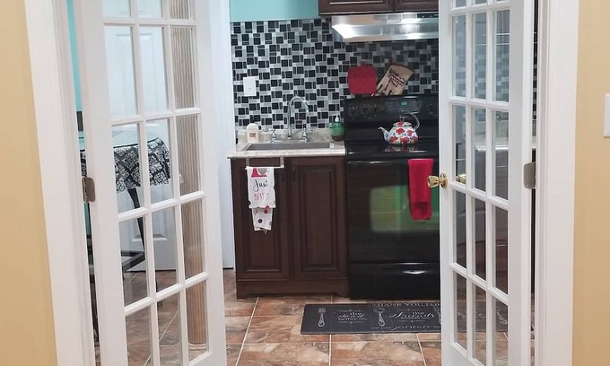 Darnestown Villa | 1BR villa 1bath, Spacious amazing top rated secluded and centrally located