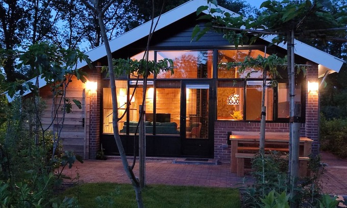 Aalten House | Fantastisch Huis met Hottub en Sauna