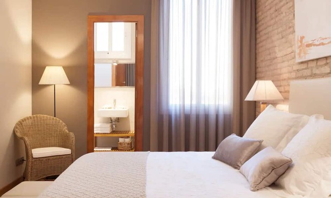 Bordeaux Golden Triangle Apartment | Vrbo Property