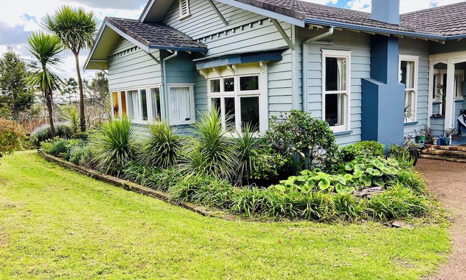 Waitakere Other | Rural paradise 30 mins from city