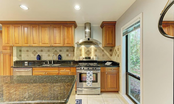 Lutz House | Beautiful Tampa Lakehouse: Serenity Meets Modern Comfort for the Family