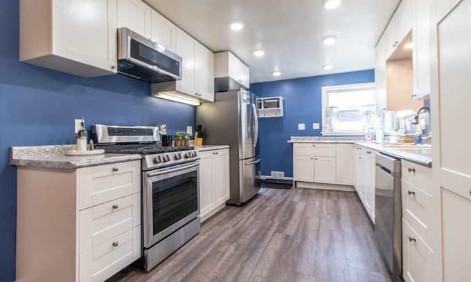 Hermantown House | Bucky's Haven | Heirloom Vacations