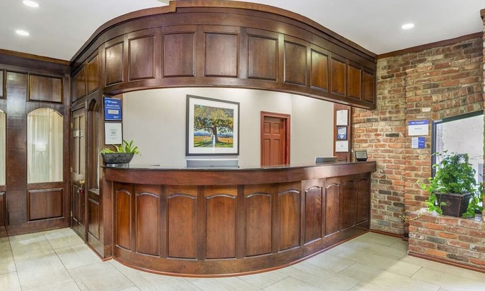 North Chesterfield House | Chic Stay with Free Breakfast Near Major Shopping and Historical Sites