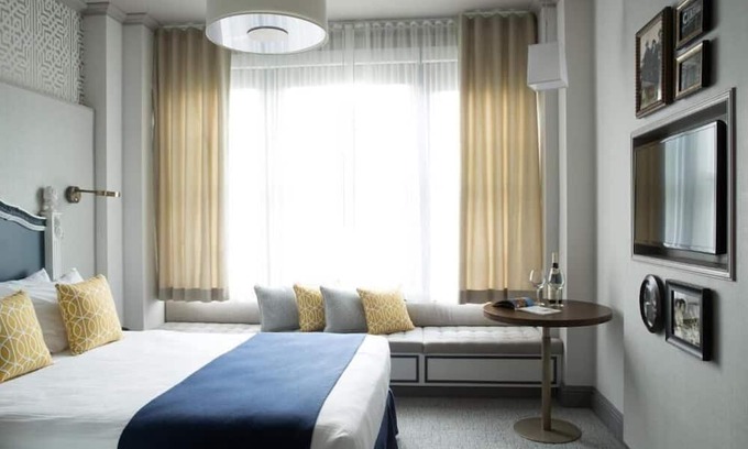 Theater District Apartment | Deluxe Queen Room Near Glide Memorial Church SAN