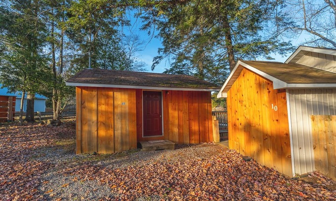 Minden Cabin | Twin Lakes Resort