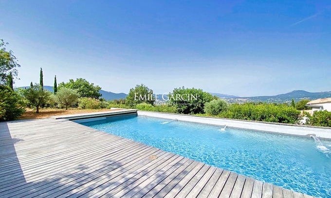 Gemenos Villa | Villa Sigarasse