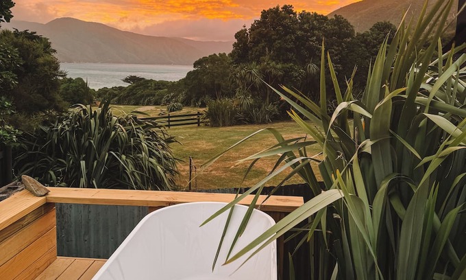 Queen Charlotte Sound House | ISLAND BARN-Wild & Remote living in the outer reaches of Queen Charlotte Sounds