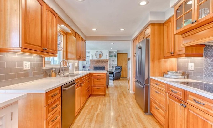 Monmouth House | Orchard Oasis - Family Getaway, Pet Friendly