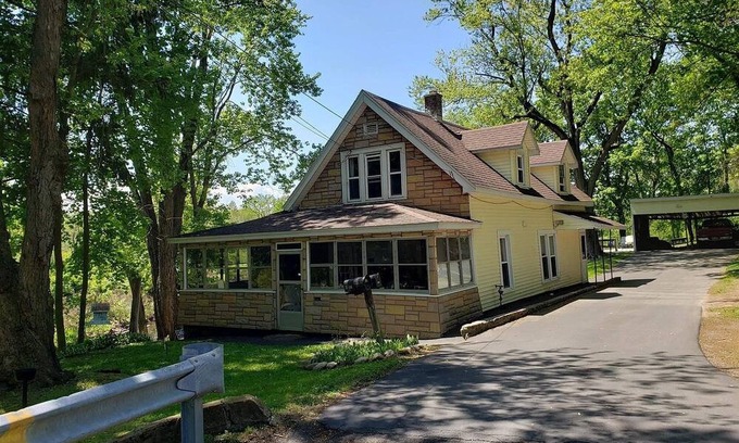 Troy House | Quiet retreat on creek for 2024 graduations-RPI, Russell Sage, HVCC, E Willard