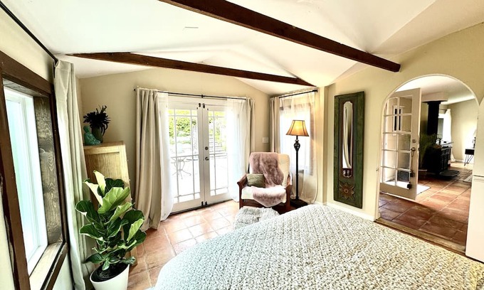 El Sobrante House | Country Living on 1 acre just minutes from Berkeley/Oakland
