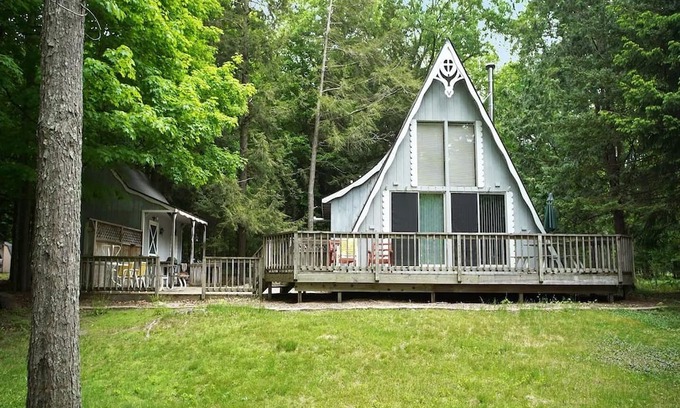 Paris Cottage | A-Frame Cabin on Muskegon River- Outdoor Adventures await!