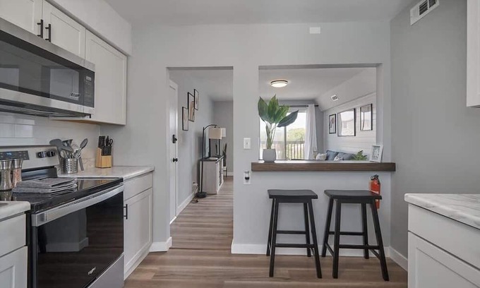 Cottage Line Apartment | *Waterview/Pool* Coastal Breeze Suite @ Salt & Sea