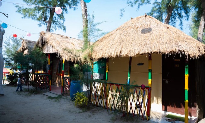 Diamond Harbour Cottage | Holud Pakhi