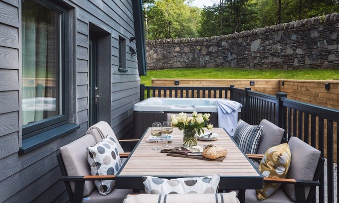 Arrochar Cottage | Ardlui Retreat Lodge 8