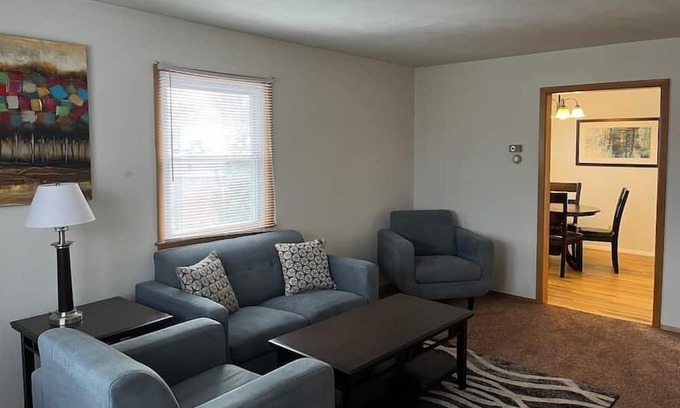 Midtown Apartment | Entire apartment close to downtown - 2 queen beds