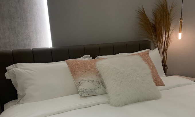 Taiwan House | Cozy 4-bedroom townhome ,Elevator,Karaoke,Electric mahjong, in delightful House