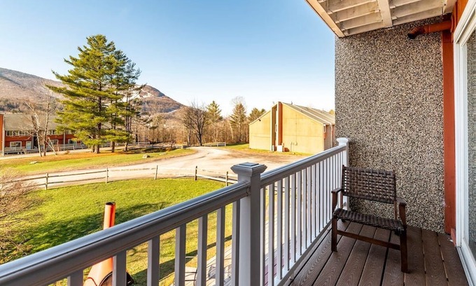 Hunter House | Hunter Haven Retreat! Sleeps 12!