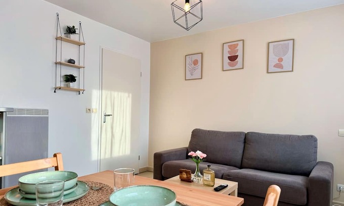 Bussy-Saint-Georges Apartment | Charming Apartment - 5mn RER A / 15mn Disneyland