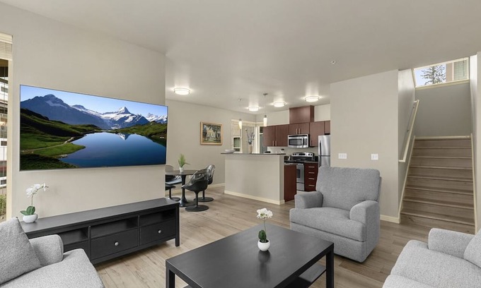 Issaquah Highlands House | 3BR/3BA Issaquah Gem w/ Nature Trails & Garage