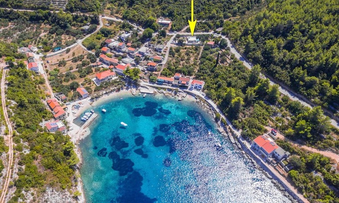 Babina House | Wonderful private villa for 4 guests with WIFI, TV, terrace, pets allowed and parking