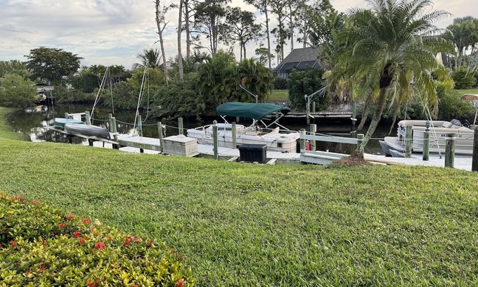 Riverbend Country Club Condo | Pet Friendly Waterfront Condo Close to Downtown Fort Myers/Convention Center!