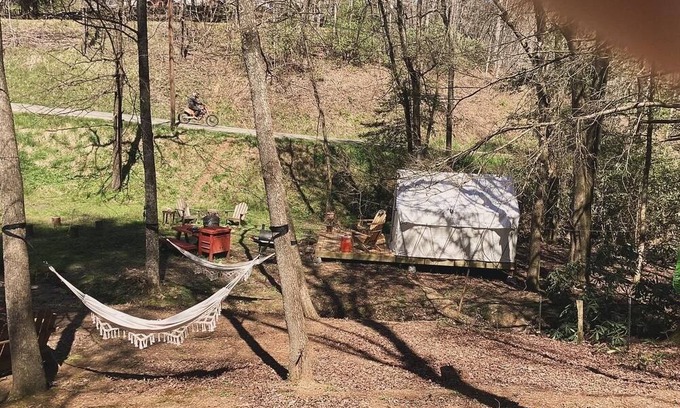 Unaka RV Rental | Sticks Creekside Living but close to all the breweries and The BlueRidge Rails.